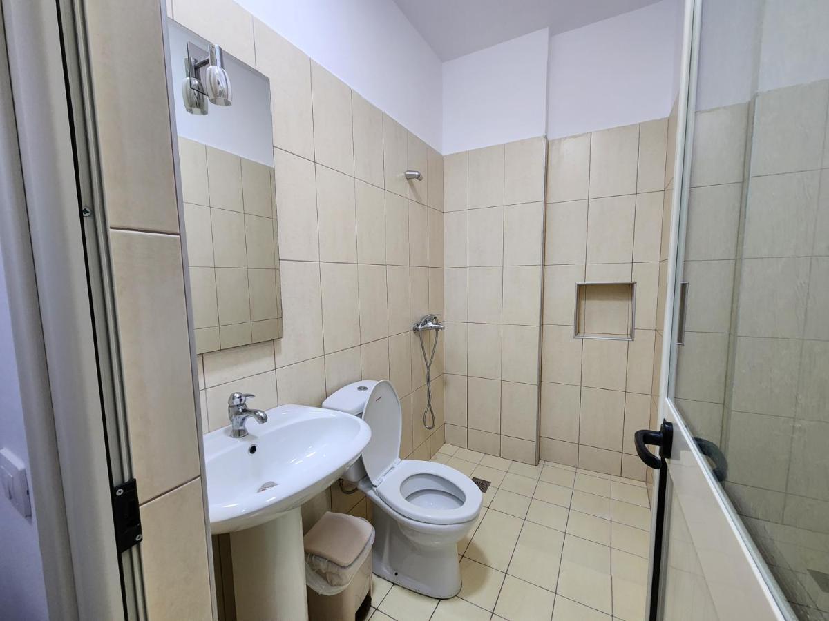 Sea Front Villa Vlorë Екстериор снимка