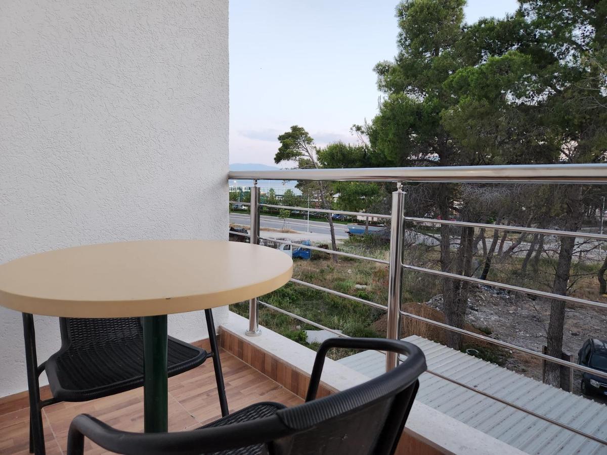Sea Front Villa Vlorë Екстериор снимка