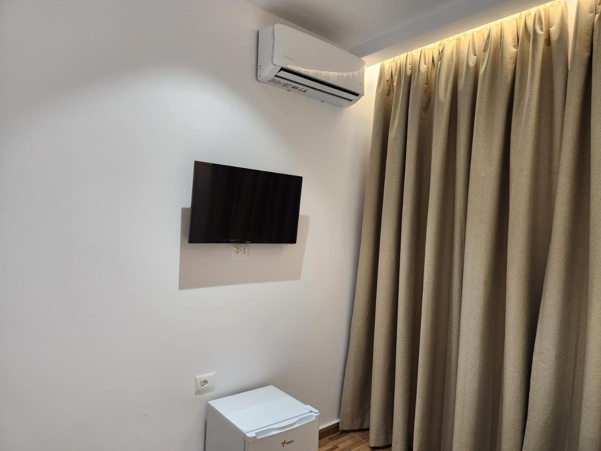 Sea Front Villa Vlorë Екстериор снимка