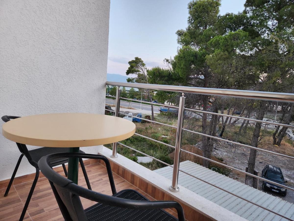 Sea Front Villa Vlorë Екстериор снимка