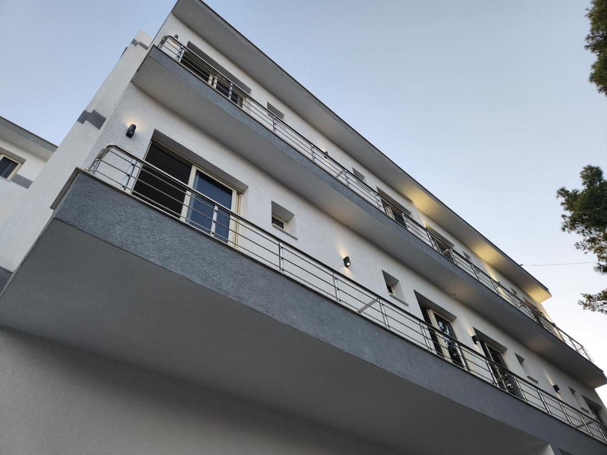 Sea Front Villa Vlorë Екстериор снимка