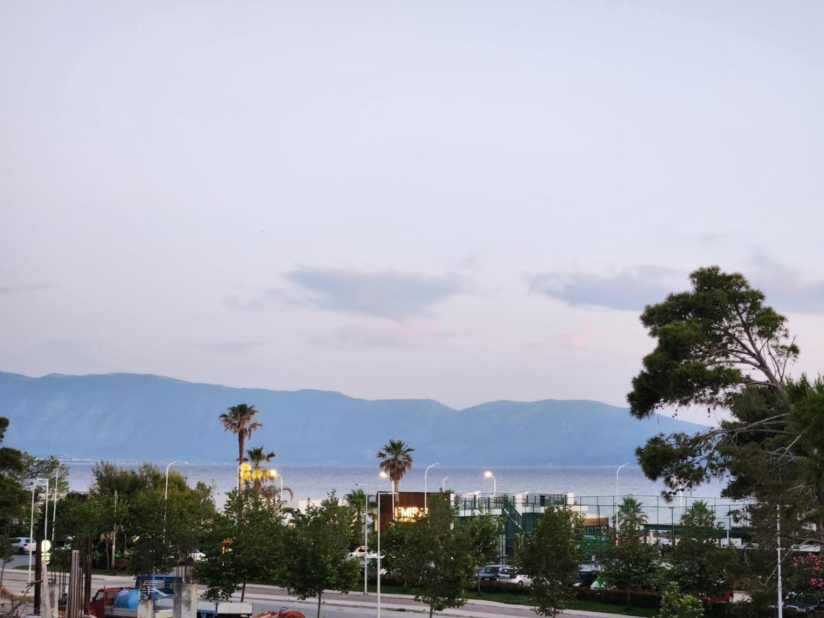 Sea Front Villa Vlorë Екстериор снимка