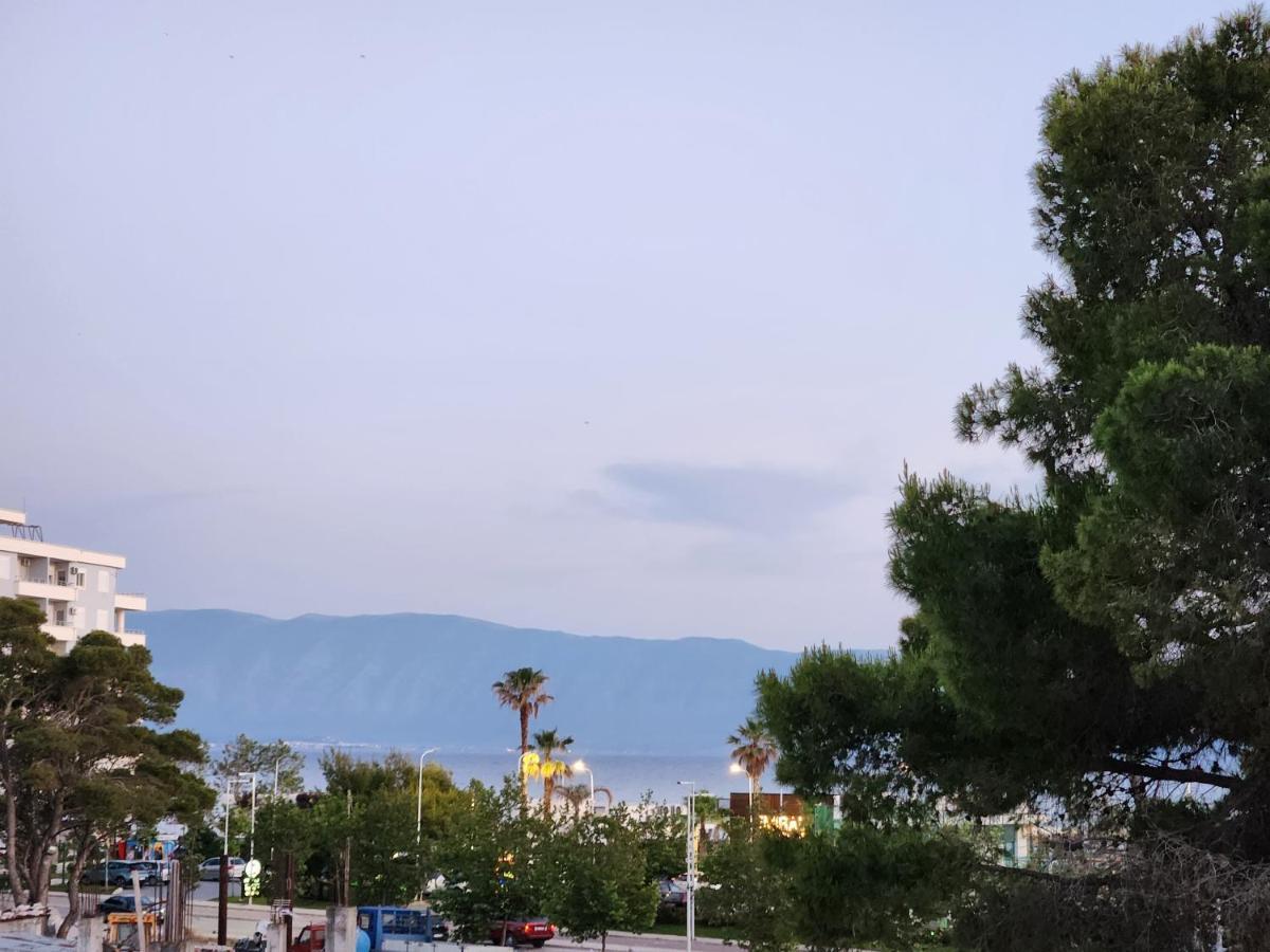 Sea Front Villa Vlorë Екстериор снимка
