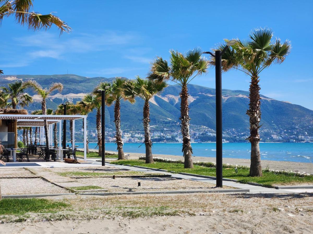 Sea Front Villa Vlorë Екстериор снимка